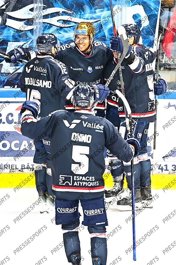 Hockey sur Glace / Victoire des Ducs d’Angers - Angers Vs Briançon - Score Final 5-2 / Ligue Magnus 2024-2025 / 4ème Journée / Ice Parc / Angers / Pays de la Loire / Maine et Loire / France ANGERS-BRIANCON (5-2) ANGERS-BRIANCON (5-2) 