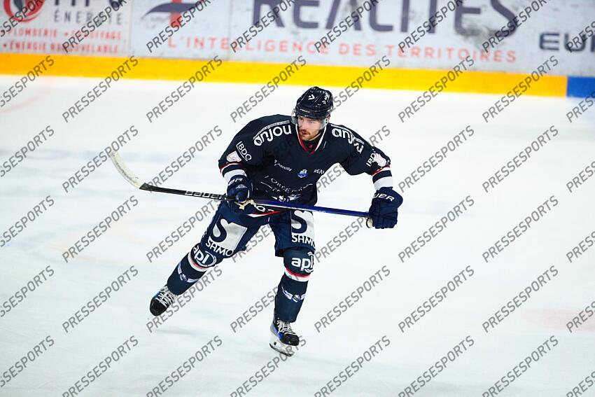 LUCIEN ONNO (Angers) /Hockey sur Glace / Ligue Magnus 2024-2025 / 22ème Journée / Ducs d'Angers Vs Dragons de Rouen / Patinoire IceParc / Angers / Maine et Loire / Pays de la Loire / France ANGERS-ROUEN (0-3) 