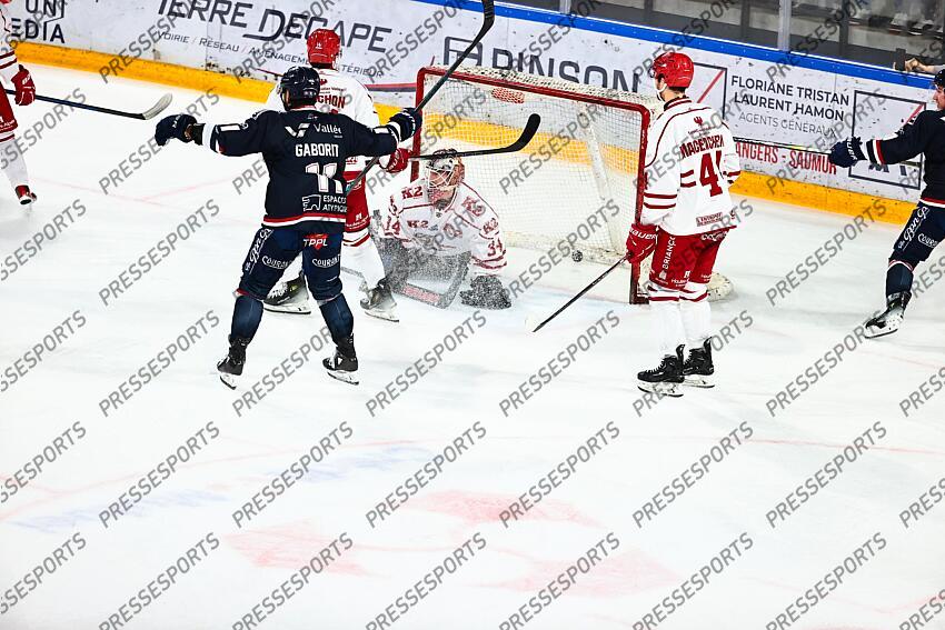 PARKER COLLEY (Angers) Hockey sur Glace - Angers Vs Briançon - Ligue Magnus 2024-2025 / 4ème Journée / Ice Parc / Angers / Pays de la Loire / Maine et Loire / France ANGERS-BRIANCON (5-2) ANGERS-BRIANCON (5-2) 