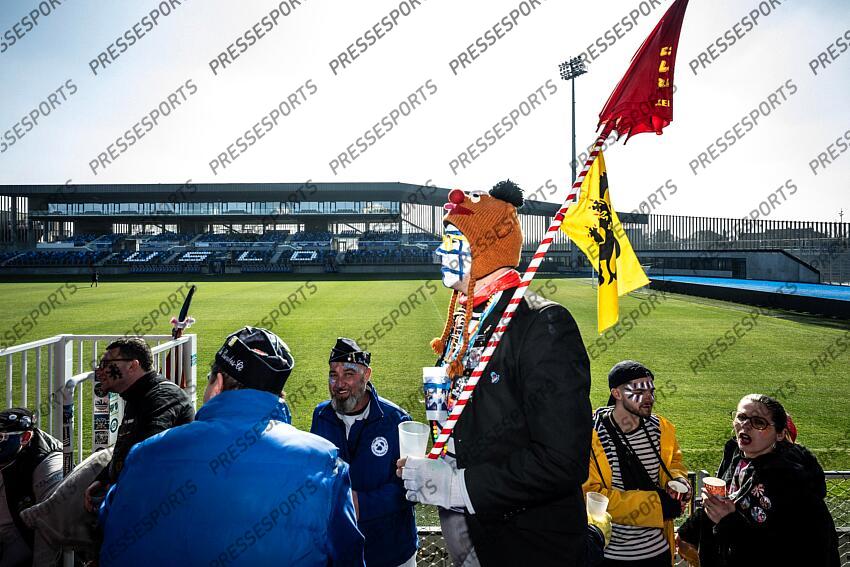 pour la premiére fois le stade de Dunkerque fete ouvre pour le cvarnaval pour permettre au supporters de venir féter les resultats du club. MAGAZINE DUNKERQUE COUPE DE FRANCE LA FOLIE DUNKERQUOISE 