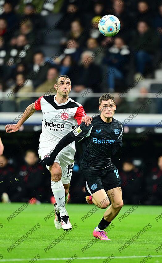v.l. Ellyes Skhiri, Florian Wirtz (Leverkusen) Frankfurt, 01.03.2025, Fussball, Bundesliga, Eintracht Frankfurt - Bayer 04 Leverkusen 1:4 EINTRACHT FRANCFORT-BAYER 04 LEVERKUSEN (1-4) 