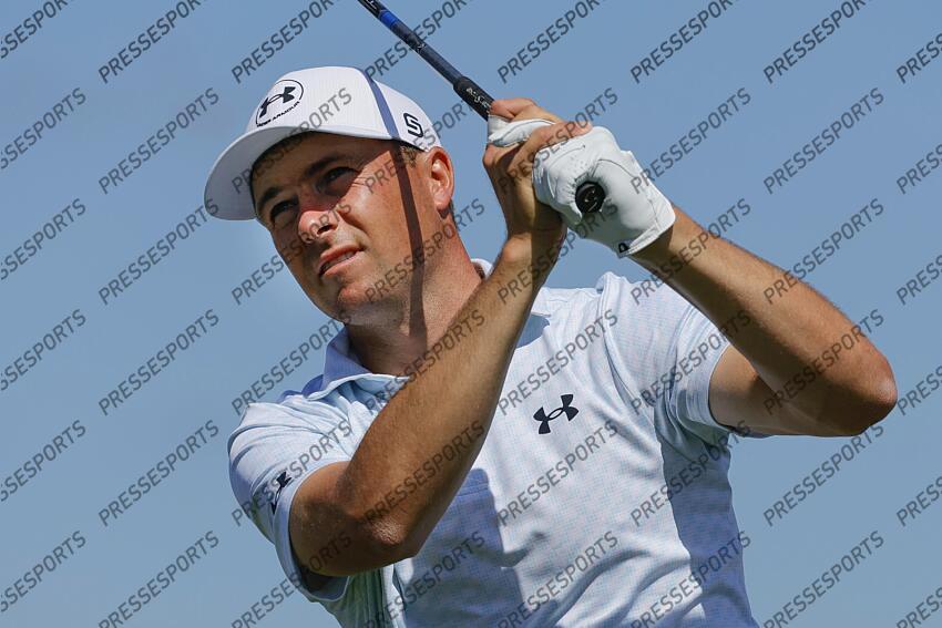 Feb 28, 2025; Palm Beach Gardens, Florida, USA; Jordan Spieth plays his shot from the fourth tee during the second round of the Cognizant Classic in The Palm Beaches golf tournament. Mandatory Credit: Reinhold Matay-Imagn Images PGA: Cognizant Classic in The Palm Beaches - Second Round 