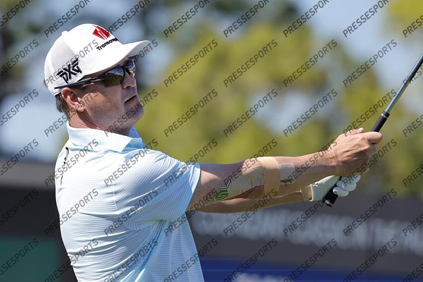Feb 28, 2025; Palm Beach Gardens, Florida, USA; Zach Johnson plays his shot from the 17th tee during the second round of the Cognizant Classic in The Palm Beaches golf tournament. Mandatory Credit: Reinhold Matay-Imagn Images PGA: Cognizant Classic in The Palm Beaches - Second Round 