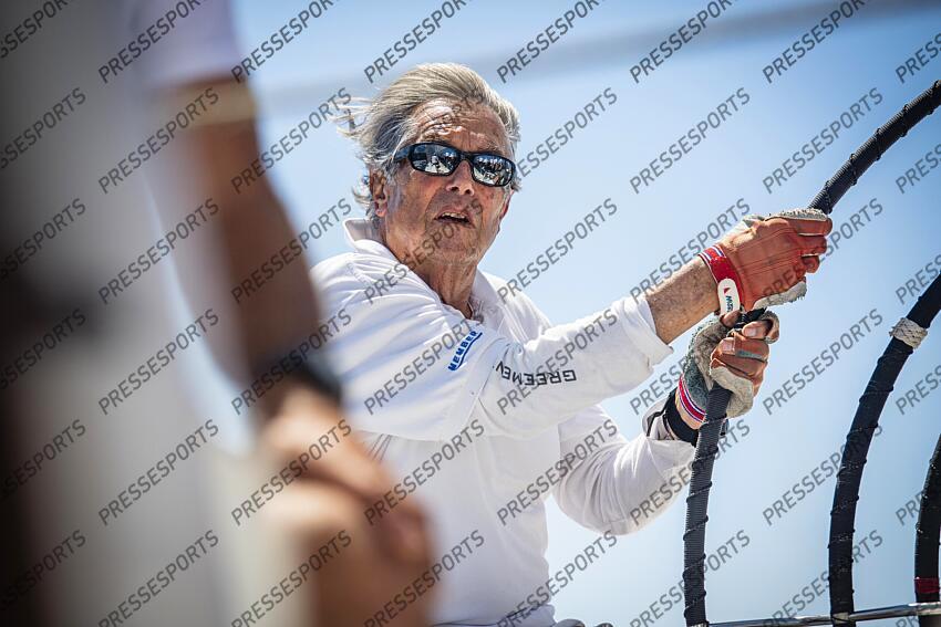 NAVIGATION A BORD DU 12M JI FRANCE, ANCIEN BATEAU AYANT PARTICIPE A LA COUPE DE L'AMERICA. MARC BONDUEL, 79 ANS, BARREUR DU BATEAU. ILE DE PORQUEROLLES, FRANCE, LE 17 JUIN 2024. PHOTO: BERNARD LE BARS MAGAZINE 12 M JI FRANCE 3 