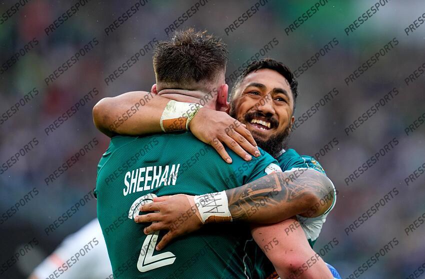 2025 Guinness Six Nations Championship Round 5, Stadio Olimpico, Rome, Italy 15/3/2025 Italy vs Ireland Ireland's Dan Sheehan celebrates his try with Bundee Aki Mandatory Credit ©INPHO/Matteo Ciambelli ITALIE-IRLANDE (17-22) 