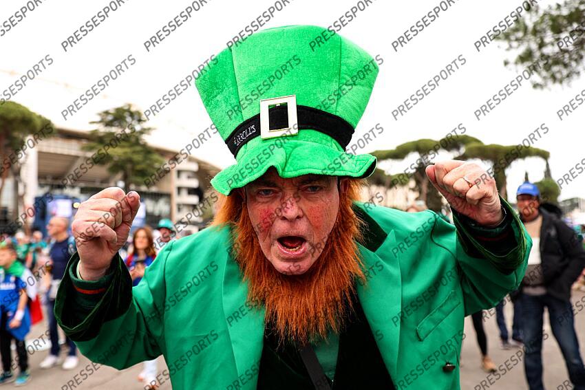 2025 Guinness Six Nations Championship Round 5, Stadio Olimpico, Rome, Italy 15/3/2025 Italy vs Ireland A view of Ireland fans ahead of the match Mandatory Credit ©INPHO/Billy Stickland ITALIE-IRLANDE (17-22) 