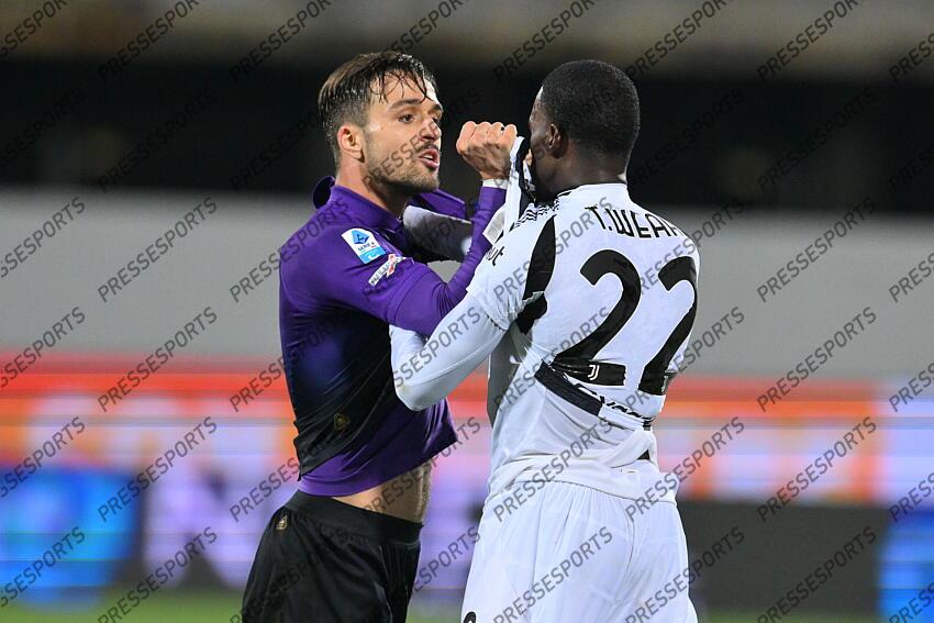 FOOT SERIE A 2025 FIORENTINA-JUVENTUS (3-0)