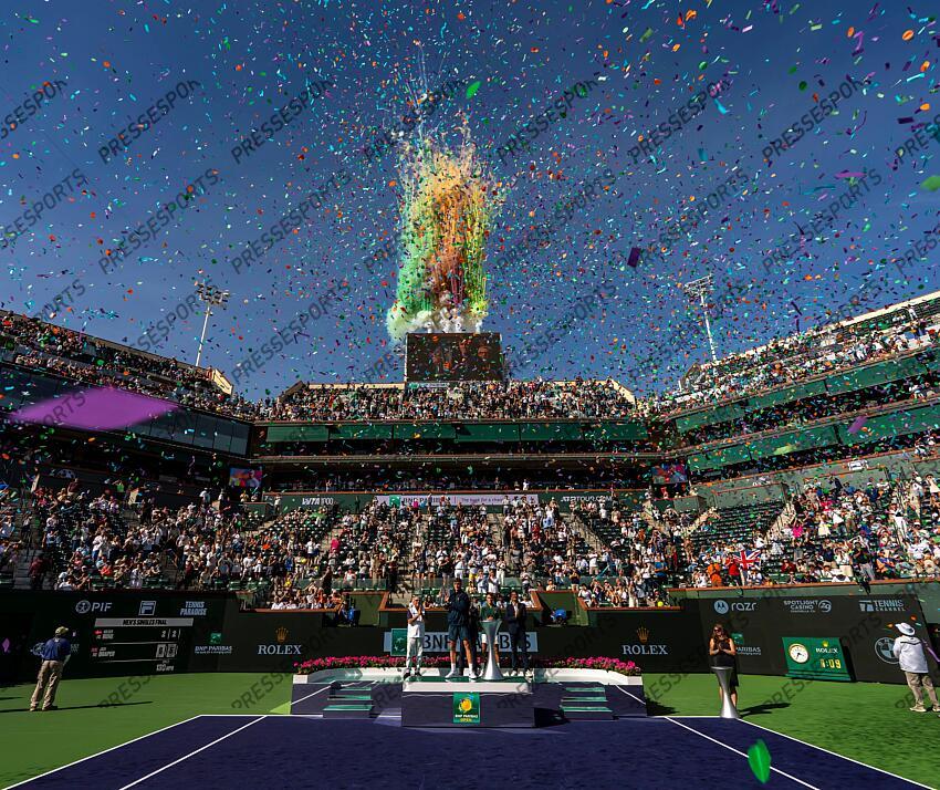 Confetti flies as Jack Draper receives the men's singles championship trophy after winning the BNP Paribas Open in Indian Wells, Calif., Sunday, March 16, 2025. Syndication: Desert Sun 