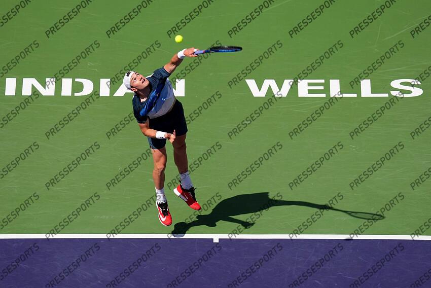 Jack Draper serves to Holger Rune during their championship match of the BNP Paribas Open at the Indian Wells Tennis Garden in Indian Wells, Calif., on Sunday, March 16, 2025. Syndication: Desert Sun 