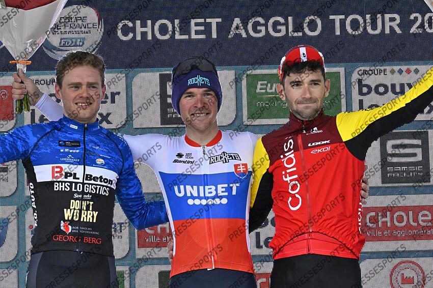 CHOLET BAGGLO TOUR / 23-03-2025 / PHOTO BRUNO BADE / VICTOIRE DE LUKAS KUBIS (SVK) UNIBET TIETEMA ROCKETS / BENJAMIN THOMAS (FRA) COF EST 2È / NIKLAS LARSEN (DEN) BHS PL BETON BORNHOLM EST 3È / CHOLET AGGLO TOUR 