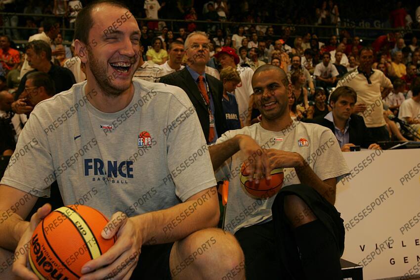 BASKET MATCH AMICAL 2007 SUISSE-FRANCE (56-74)