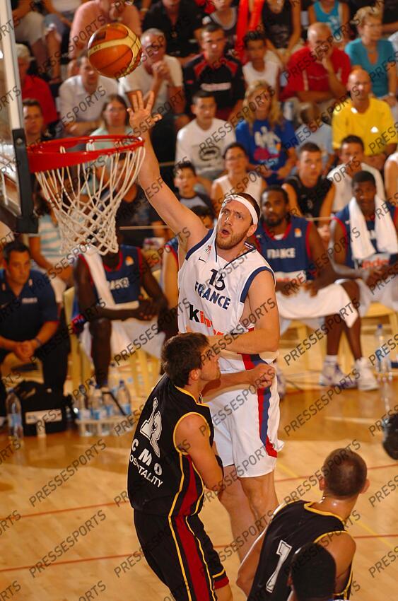 BASKET MATCH AMICAL 2007 FRANCE-BELGIQUE (98-75)