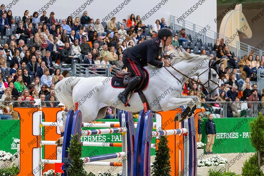 Saut Hermès 2025. Prix Hermès Sellier. Emanuele GAUDIANO (ITA). CHALOU'S LOVE PS Eric KNOLL / Presse Sports SAUT HERMES 