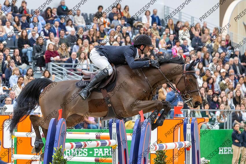 Saut Hermès 2025. Prix Hermès Sellier. Julien ANQUETIN (FRA). FLAMBY DES FORETS Eric KNOLL / Presse Sports SAUT HERMES 