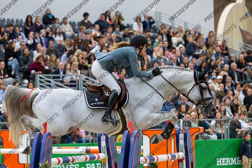 Saut Hermès 2025. Prix Hermès Sellier. Ines JOLY (FRA). IMPOSANT VAN DE RENGER Eric KNOLL / Presse Sports SAUT HERMES 