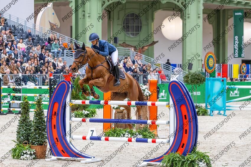 Saut Hermès 2025. Les talents Hermès. Maya DE LA JOYA FERNANDEZ-LONGORIA (ESP). UN LORD DU ROZEL Eric KNOLL / Presse Sports SAUT HERMES 