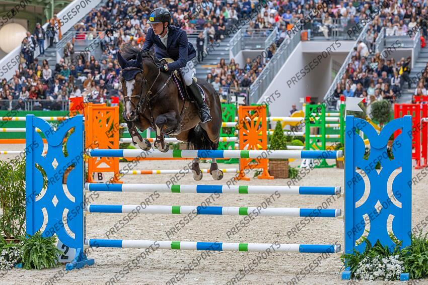 Saut Hermès 2025. Les talents Hermès. Mykola PYLYPEIKO (UKR). CARBARON Eric KNOLL / Presse Sports SAUT HERMES 