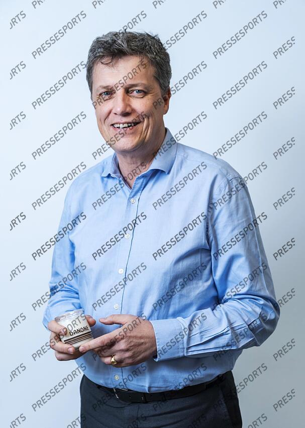 de saint affrique (antoine bernard) MAGAZINE DE SAINT AFFRIQUE directeur general de Danone - Attention image soumise a conditions particulieres, nous contacter avant toute utilisation - 