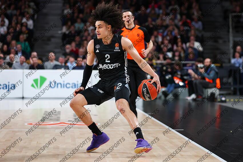 Nadir Hifi of Paris Basketball in action during the Turkish Airlines EuroLeague Regular Season Round 33 match between Real Madrid and Paris Basketball at Movistar Arena on April 03, 2025 in Madrid, Spain. REAL MADRID-PARIS BASKETBALL (105-104) 