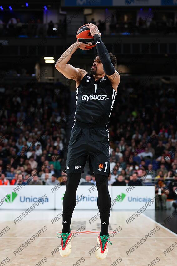 Collin Malcolm of Paris Basketball in action during the Turkish Airlines EuroLeague Regular Season Round 33 match between Real Madrid and Paris Basketball at Movistar Arena on April 03, 2025 in Madrid, Spain. REAL MADRID-PARIS BASKETBALL (105-104) 