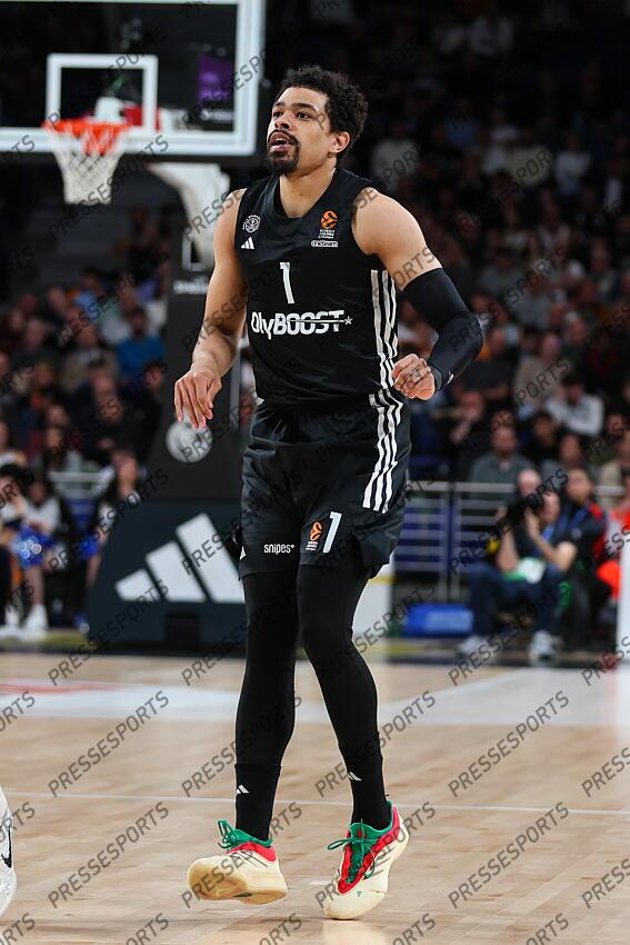 Collin Malcolm of Paris Basketball in action during the Turkish Airlines EuroLeague Regular Season Round 33 match between Real Madrid and Paris Basketball at Movistar Arena on April 03, 2025 in Madrid, Spain. REAL MADRID-PARIS BASKETBALL (105-104) 