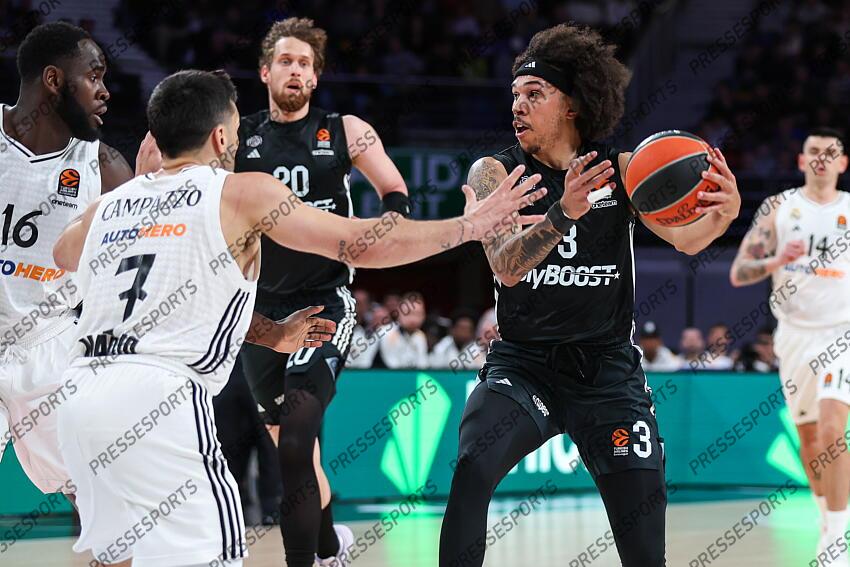 Facundo Campazzo of Real Madrid and Tyson Ward of Paris Basketball in action during the Turkish Airlines EuroLeague Regular Season Round 33 match between Real Madrid and Paris Basketball at Movistar Arena on April 03, 2025 in Madrid, Spain. REAL MADRID-PARIS BASKETBALL (105-104) 