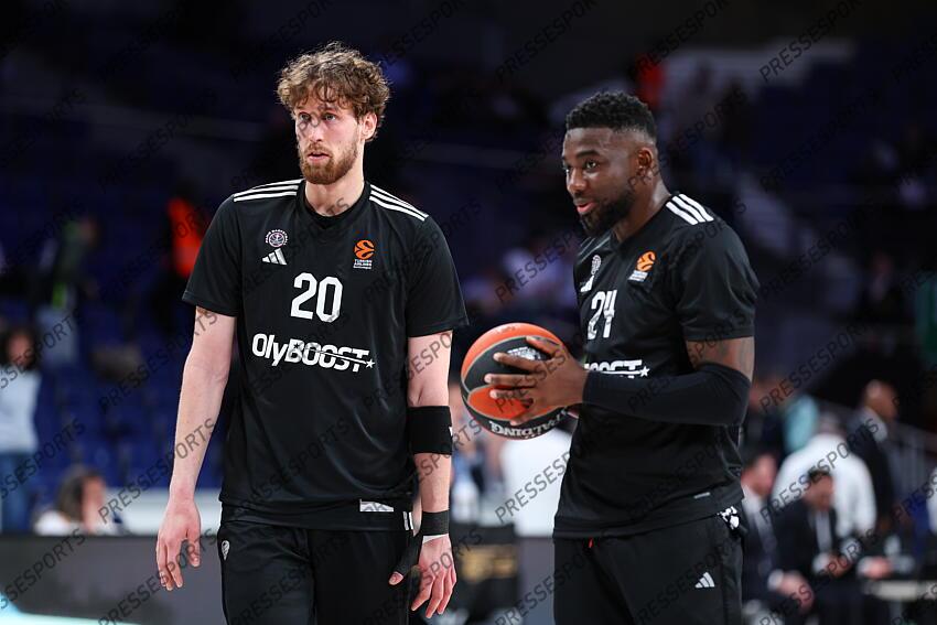 Mikael Jantunen and Yakuba Outtara of Paris Basketball warms up during the Turkish Airlines EuroLeague Regular Season Round 33 match between Real Madrid and Paris Basketball at Movistar Arena on April 03, 2025 in Madrid, Spain. REAL MADRID-PARIS BASKETBALL (105-104) 