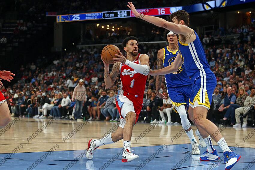 Apr 1, 2025; Memphis, Tennessee, USA; Memphis Grizzlies guard Scotty Pippen Jr. (1) drives to the basket as Golden State Warriors center Quinten Post (21) defends during the first quarter at FedExForum. Mandatory Credit: Petre Thomas-Imagn Images NBA: Golden State Warriors at Memphis Grizzlies 