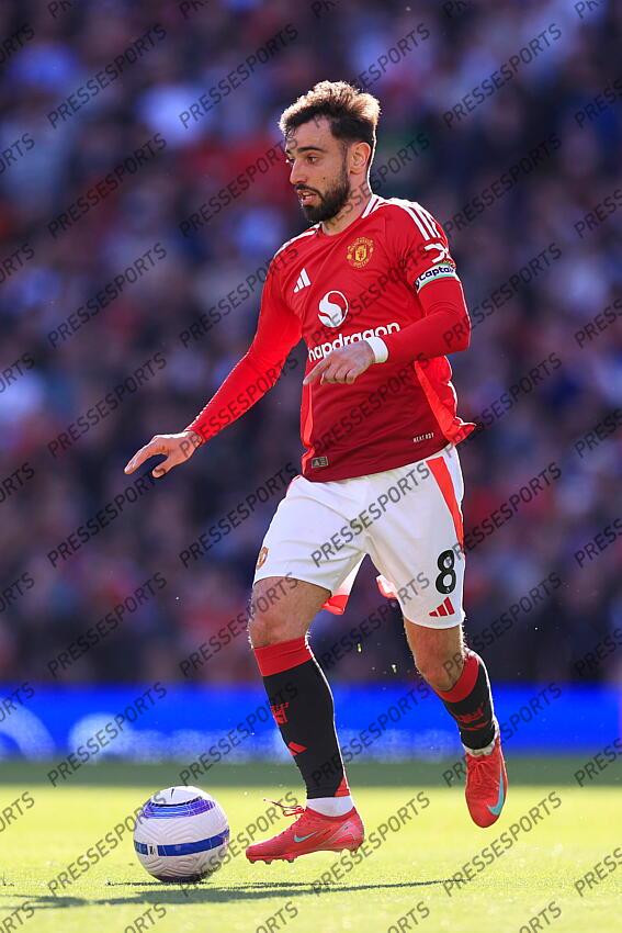 6th April 2025 - Premier League - Manchester United v Manchester City - Bruno Fernandes of Manchester United - Photo: Simon Stacpoole / Offside. MANCHESTER UNITED-MANCHESTER CITY (0-0) 