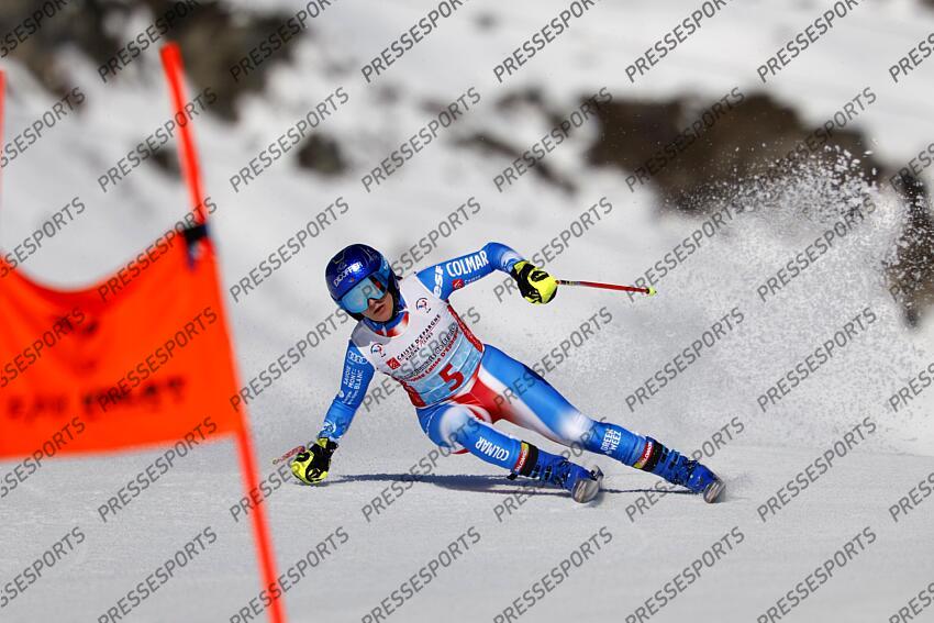 MERIBEL, FRANCE - APRIL 03-04: Lois Abouly of Team France in action during the French Alpine Ski Championships Men's and Women's Super G on April 03-04, 2025 in Meribel, France. (Photo by Christophe Pallot/Agence Zoom) SUPER G FEMMES MERIBEL 