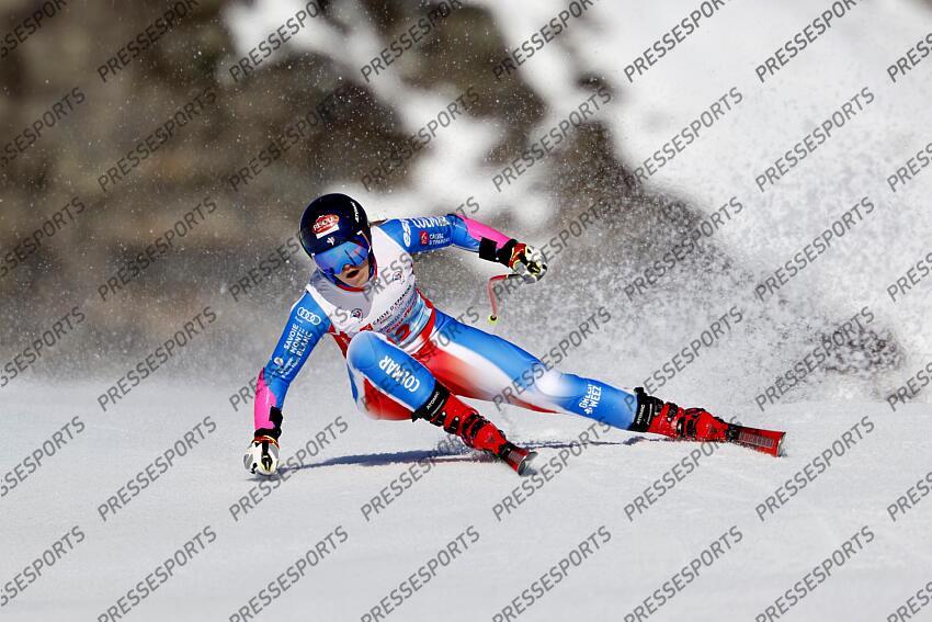MERIBEL, FRANCE - APRIL 03-04: Camille Cerutti of Team France in action during the French Alpine Ski Championships Men's and Women's Super G on April 03-04, 2025 in Meribel, France. (Photo by Christophe Pallot/Agence Zoom) SUPER G FEMMES MERIBEL 