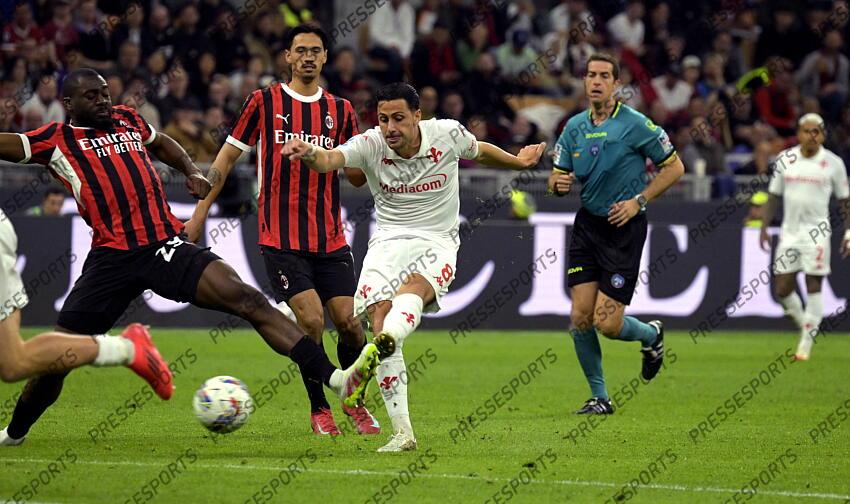 Foto IPP/Paolo Bona Milano 05/04//2025 Campionato Serie A di Calcio stagione 2024/2025 partita Milan-Fiorentina Nella foto Rolando Mandragora Italy Photo Press Worldwide Copyright AC MILAN-FIORENTINA (2-2) 