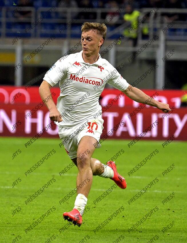 Foto IPP/Paolo Bona Milano 05/04//2025 Campionato Serie A di Calcio stagione 2024/2025 partita Milan-Fiorentina Nella foto Albert Gudmundsson Italy Photo Press Worldwide Copyright AC MILAN-FIORENTINA (2-2) 