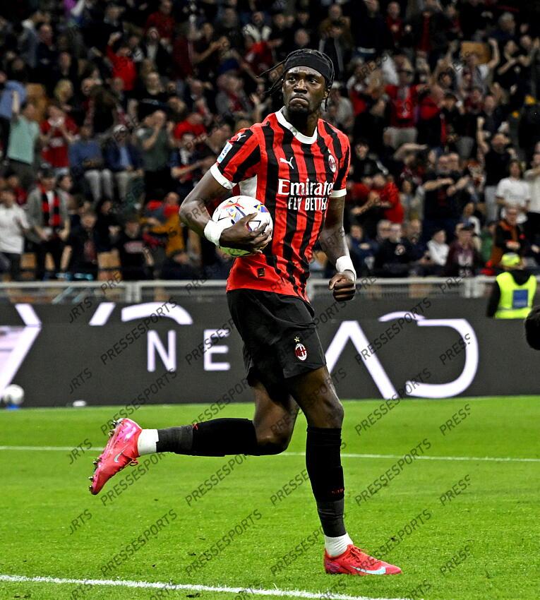 Foto IPP/Paolo Bona Milano 05/04//2025 Campionato Serie A di Calcio stagione 2024/2025 partita Milan-Fiorentina Nella foto Tammy Abraham esulta dopo il gol del 1-2 Italy Photo Press Worldwide Copyright AC MILAN-FIORENTINA (2-2) 