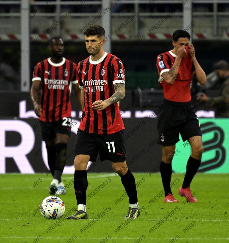 Foto IPP/Paolo Bona Milano 05/04//2025 Campionato Serie A di Calcio stagione 2024/2025 partita Milan-Fiorentina Nella foto la delusione di Christian Pulisic del Milan dopo il gol del 0-2 Italy Photo Press Worldwide Copyright AC MILAN-FIORENTINA (2-2) 