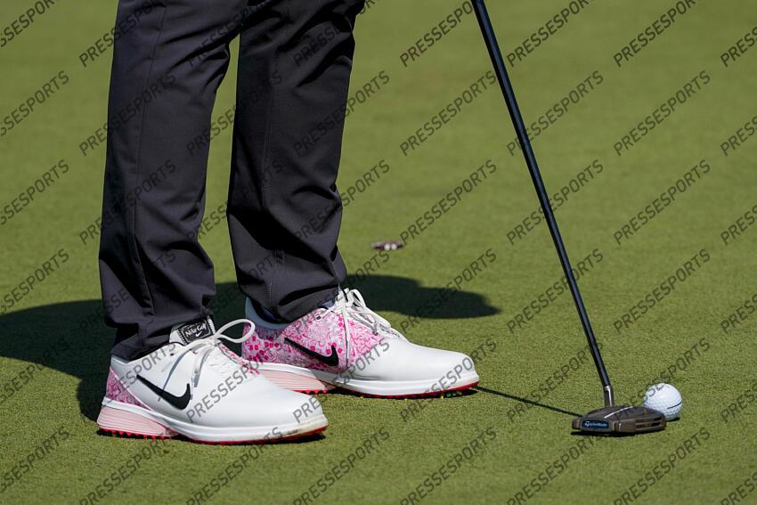 Apr 9, 2025; Augusta, Georgia, USA; Rory McIlroy putts on the no. 2 green during a practice round of the Masters Tournament at Augusta National Golf Club. Mandatory Credit: Kyle Terada-Imagn Images PGA: Masters Tournament - Practice Round 
