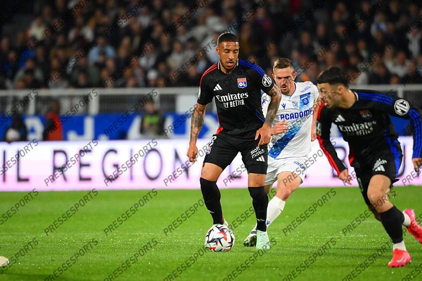 tolisso (corentin) AUXERRE-LYON (1-3) perrin (gaetan) mikautadze (georges) 