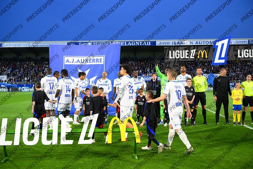 hoever (ki jana) perrin (gaetan) AUXERRE-LYON (1-3) 