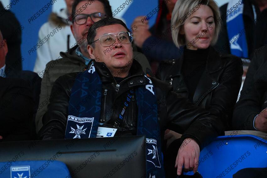 zhou (james) AUXERRE-LYON (1-3) 