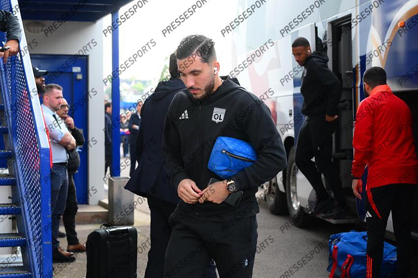 cherki (rayan) AUXERRE-LYON (1-3) arrivee des joueurs 