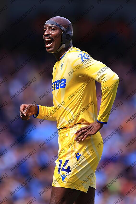 12th April 2025 - Premier League - Manchester City v Crystal Palace - Jean-Philippe Mateta of Crystal Palace wears a protective mask - Photo: Simon Stacpoole / Offside. MANCHESTER CITY-CRYSTAL PALACE (5-2) 