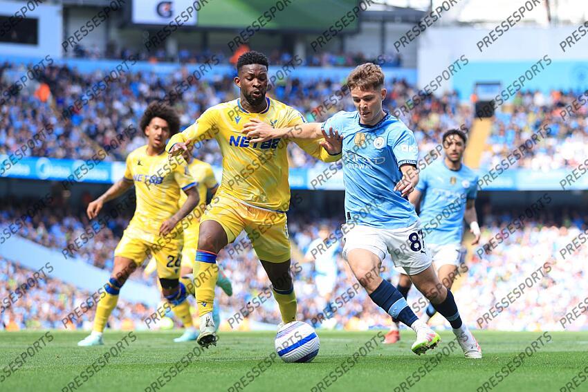 12th April 2025 - Premier League - Manchester City v Crystal Palace - Jefferson Lerma of Crystal Palace battles with James McAtee of Manchester City - Photo: Simon Stacpoole / Offside. MANCHESTER CITY-CRYSTAL PALACE (5-2) 