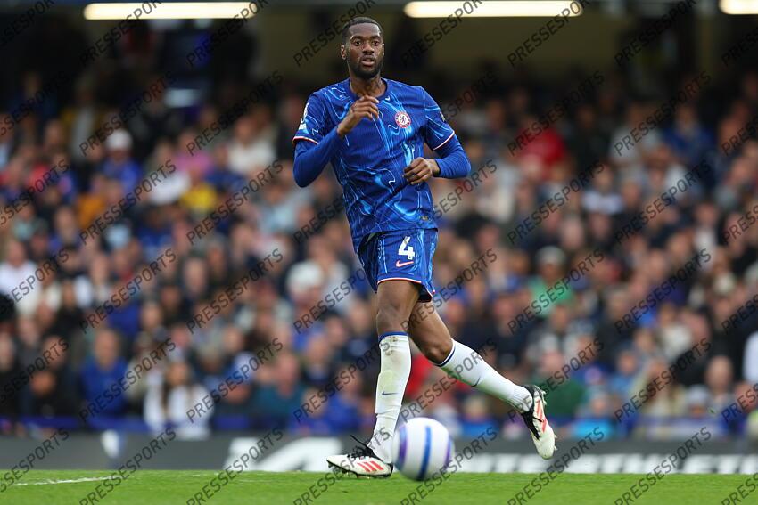13 April 2025, London - Premier League Football - Chelsea v Ipswich Town - Tosin Adarabioyo of Chelsea - Photo: Charlotte Wilson / Offside. CHELSEA-IPSWICH (2-2) 