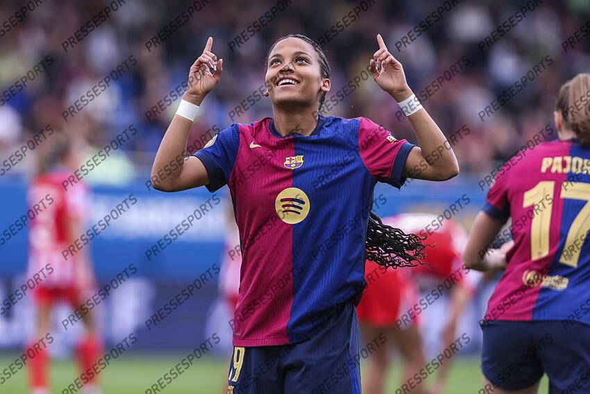 Vicky Lopez of FC Barcelona celebrates a goal during the Spanish Women league, Liga F, football match played between FC Barcelona and Atletico de Madrid at Johan Cruyff Stadium on April 13, 2025 in Sant Joan Despi, Spain. (F) FC BARCELONE-(F) ATLETICO MADRID (6-0) 