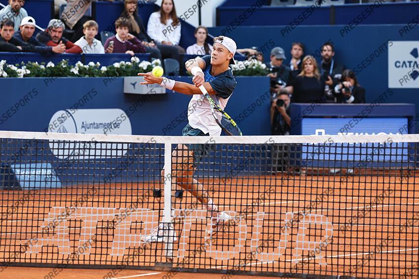 Holger Rune (DEN), APRIL14, 2025 - Tennis : Holger Rune during singles 1st round match against Albert Ramos-Vinolas on the Barcelona Open Banc Sabadell tennis tournament at the Real Club de Tenis de Barcelona in Barcelona, Spain. (Photo by Mutsu Kawamori/AFLO) OPEN DE BARCELONE 