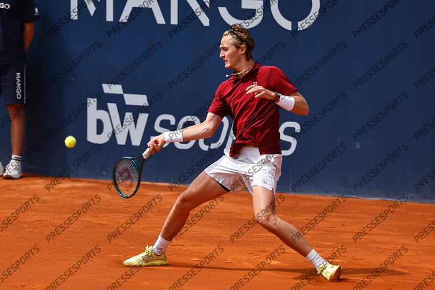Sebastian Korda (USA), APRIL14, 2025 - Tennis : Sebastian Korda during singles 1st round match against Matteo Arnardi on the Barcelona Open Banc Sabadell tennis tournament at the Real Club de Tenis de Barcelona in Barcelona, Spain. (Photo by Mutsu Kawamori/AFLO) OPEN DE BARCELONE 