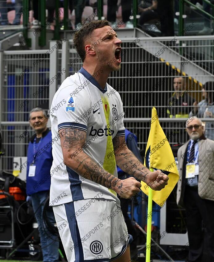 Foto IPP/Paolo Bona Milano 12/04//2025 Campionato Serie A di Calcio stagione 2024/2025 partita Inter-Cagliari Nella foto Marko Arnautovic esulta dopo il gol del 1-0 Italy Photo Press Worldwide Copyright INTER MILAN-CAGLIARI (3-1) 