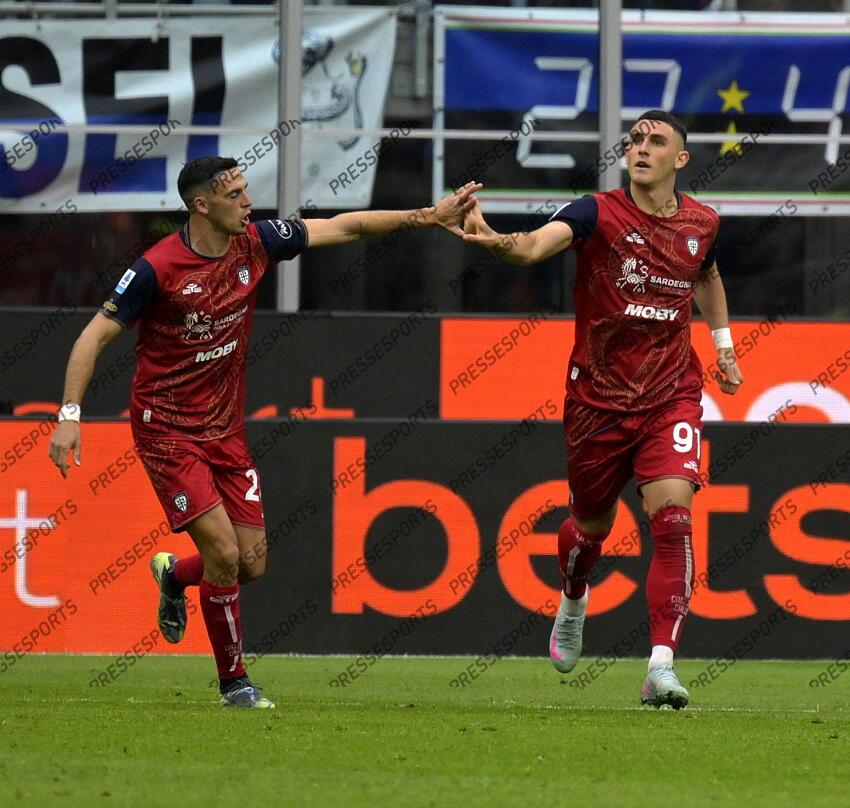 Foto IPP/Paolo Bona Milano 12/04//2025 Campionato Serie A di Calcio stagione 2024/2025 partita Inter-Cagliari Nella foto Roberto Piccoli esulta dopo il gol del 2-1 Italy Photo Press Worldwide Copyright INTER MILAN-CAGLIARI (3-1) 