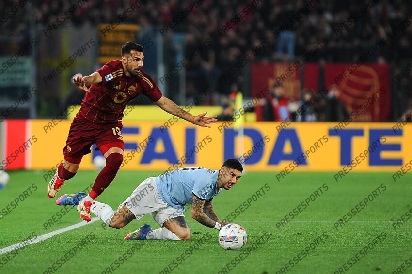 Foto IPP/Cavaliere Emiliano. Roma 13/04/2025. Calcio Campionato Serie A 2024-2025. Lazio - Roma. Nella foto: Mattia Zaccagni e Zeki Celik. Italy Photo Press - World Copyright LAZIO ROME-AS ROME (1-1) 