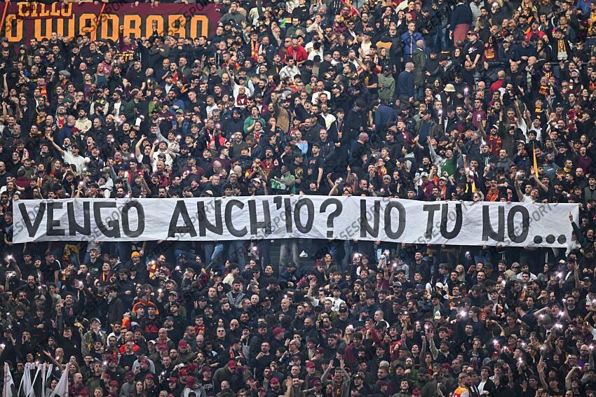 Foto IPP/Felice De Martino Roma 13//042024 Calcio Campionato serie A 2024-2025 Lazio - Roma Nella foto: Striscione Italy Photo Press World Copyright LAZIO ROME-AS ROME (1-1) 